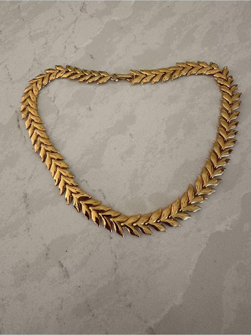 Gold Leaf-Link Necklace - Women's Jewelry